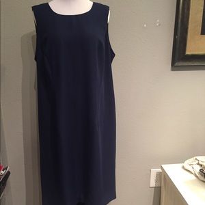 R&M Richards woman 16W Classic Navy Work Dress